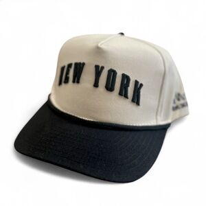 NWT, VTG Design Men’s Two-Tone Baseball Snapback Cap